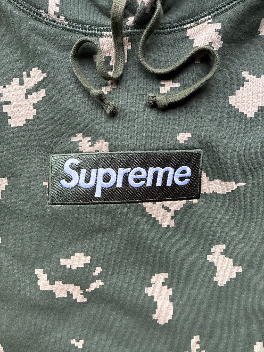 Supreme “CAMO” Box logo hoodie (M)
