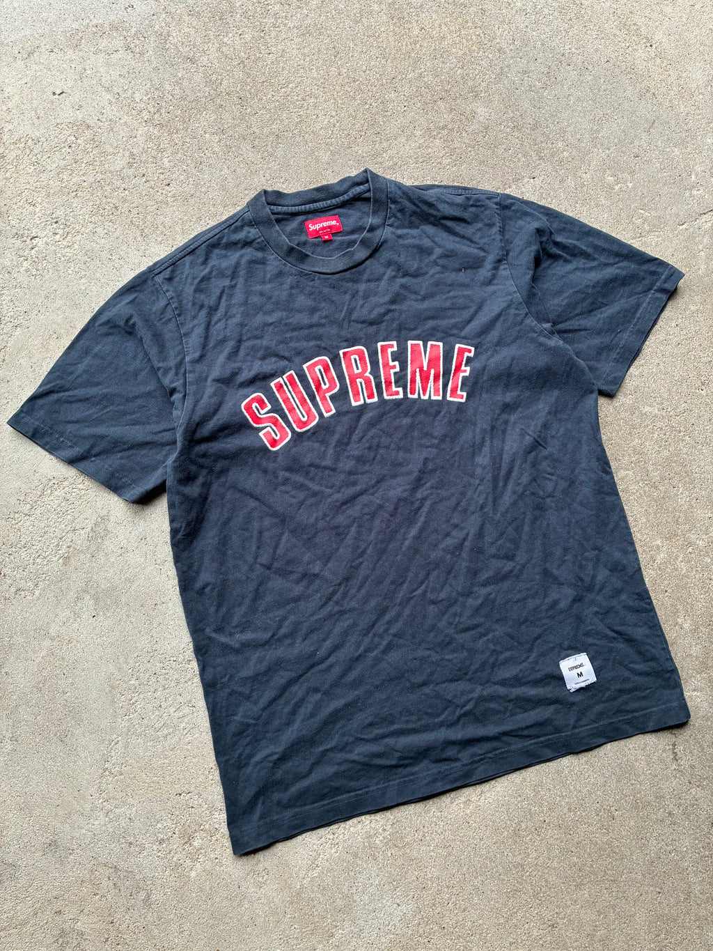 Supreme “PRINTED ARC LOGO” Tee (M)