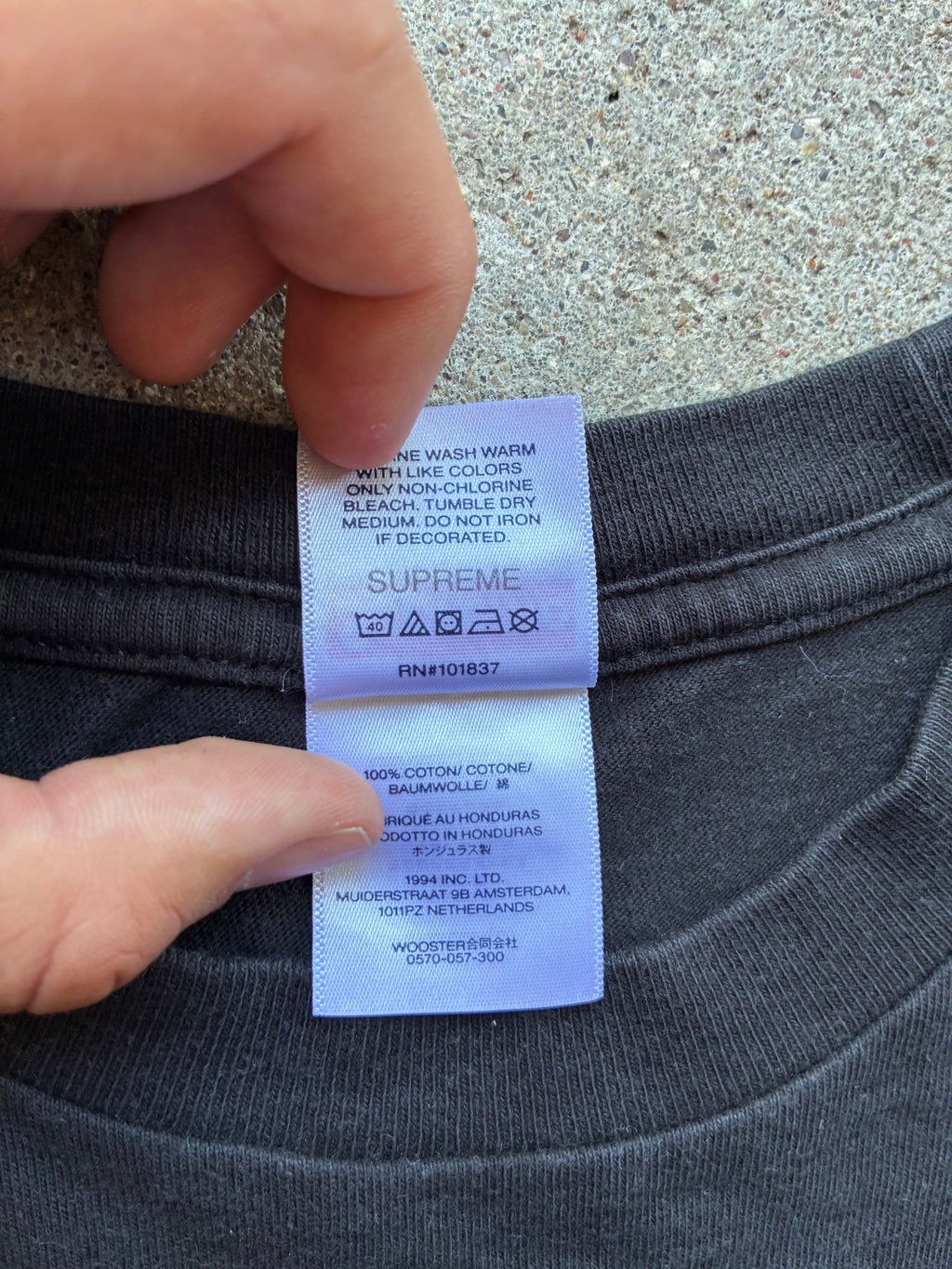 Supreme “DEVOTION BLACK FW25” tee (S)