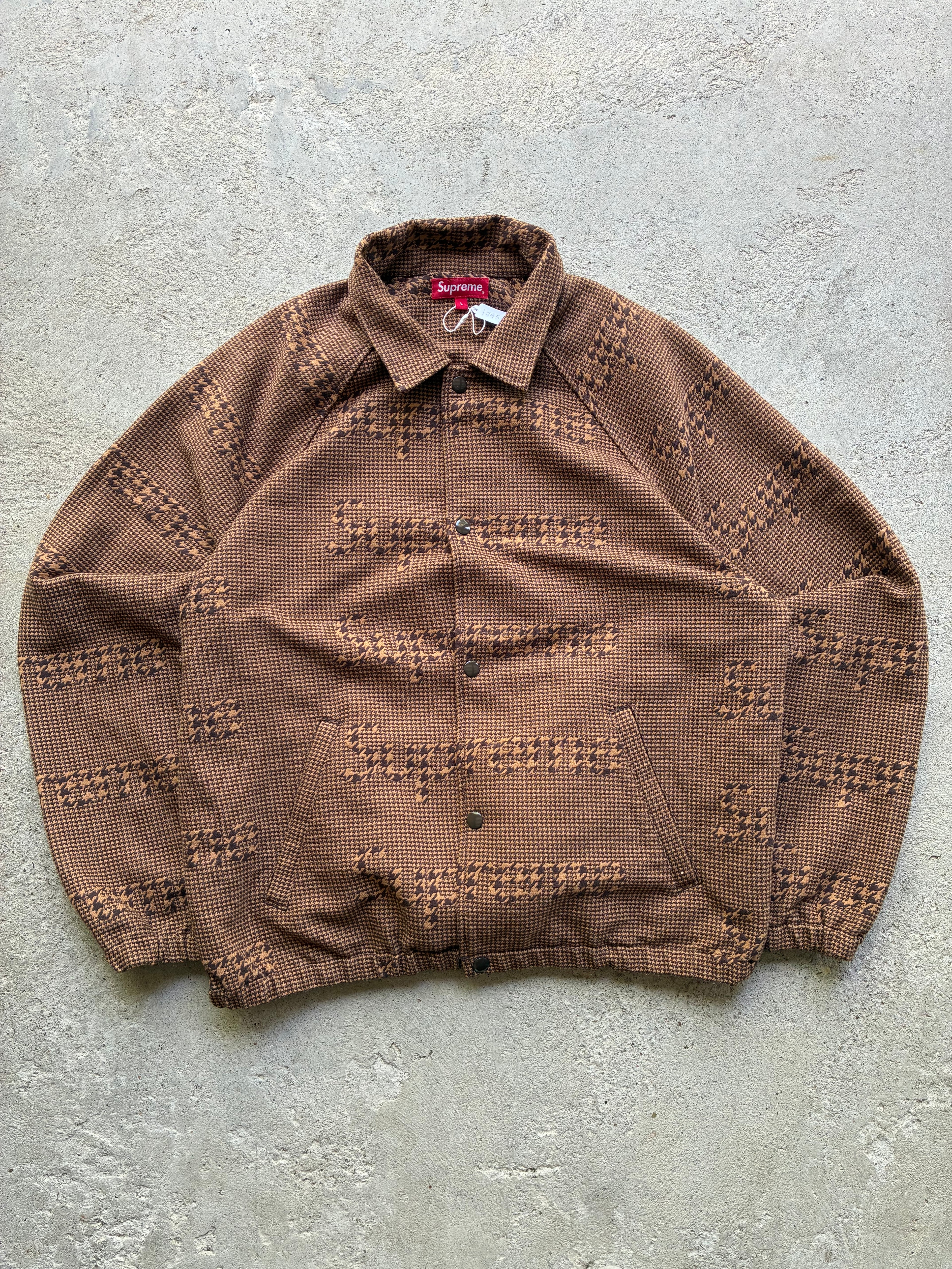Supreme “HOUNDSTOOTH LOGO” Jakke (L)