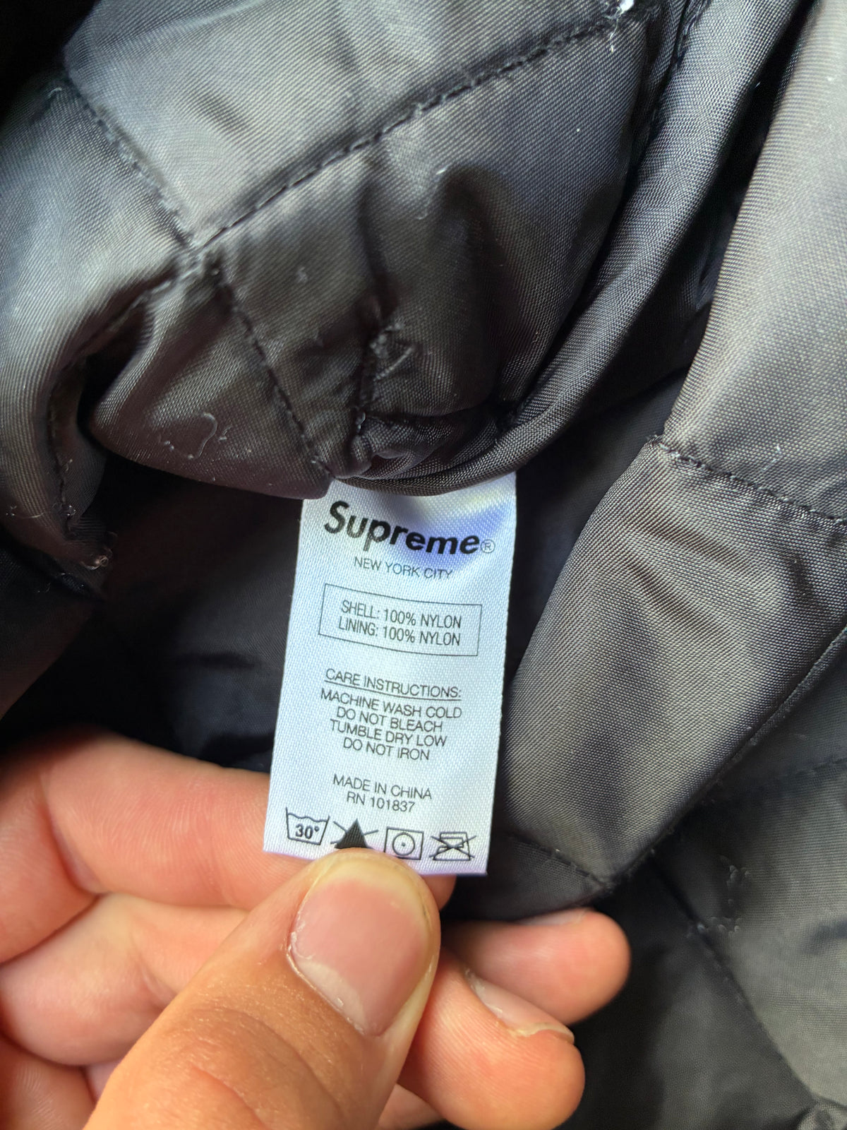 Supreme “UILTED SS17” Jacket (S)