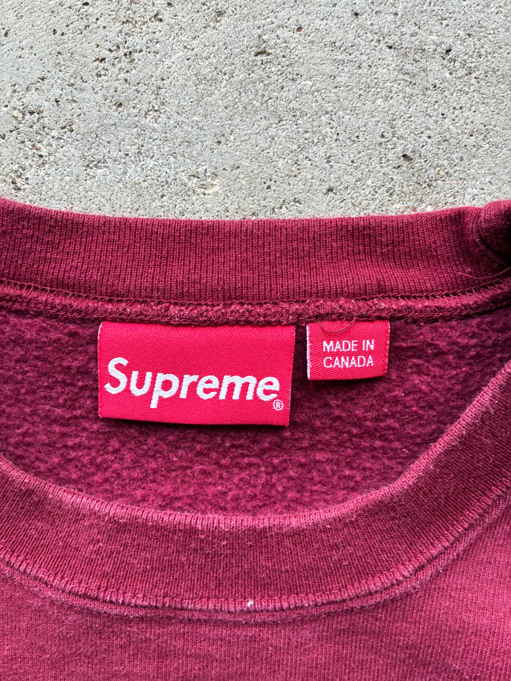 Supreme “FW22” Box Logo Crewneck (M)