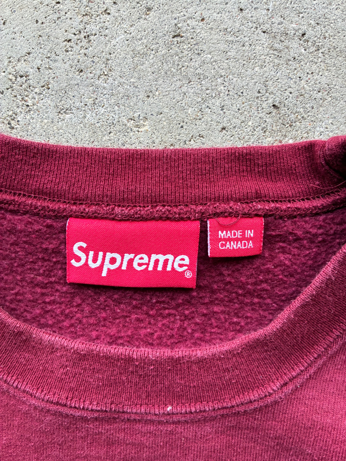 Supreme “FW22” Box Logo Crewneck (M)