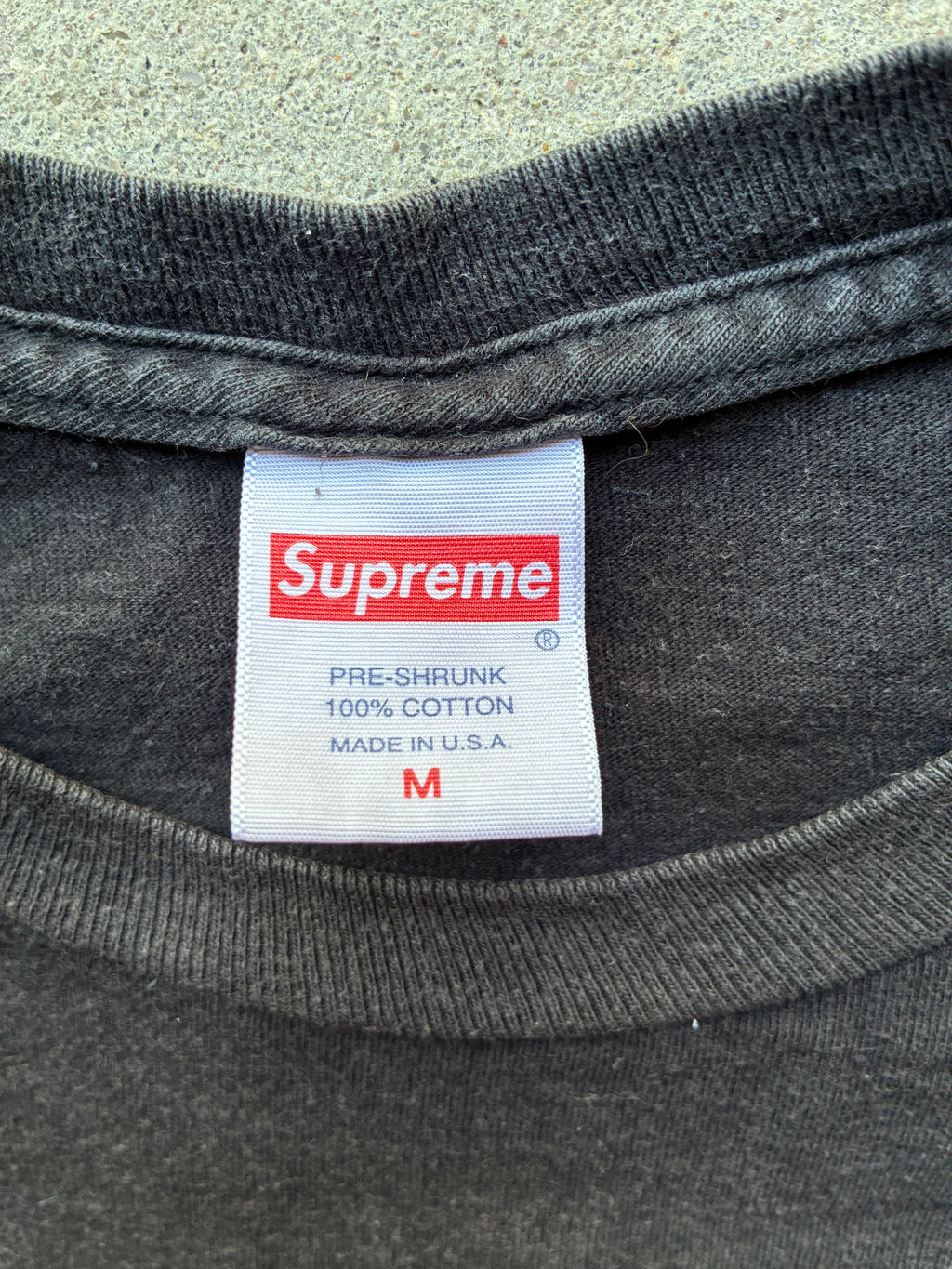 Supreme “WHO THE FU*K IS SUPREME” Tee (M)