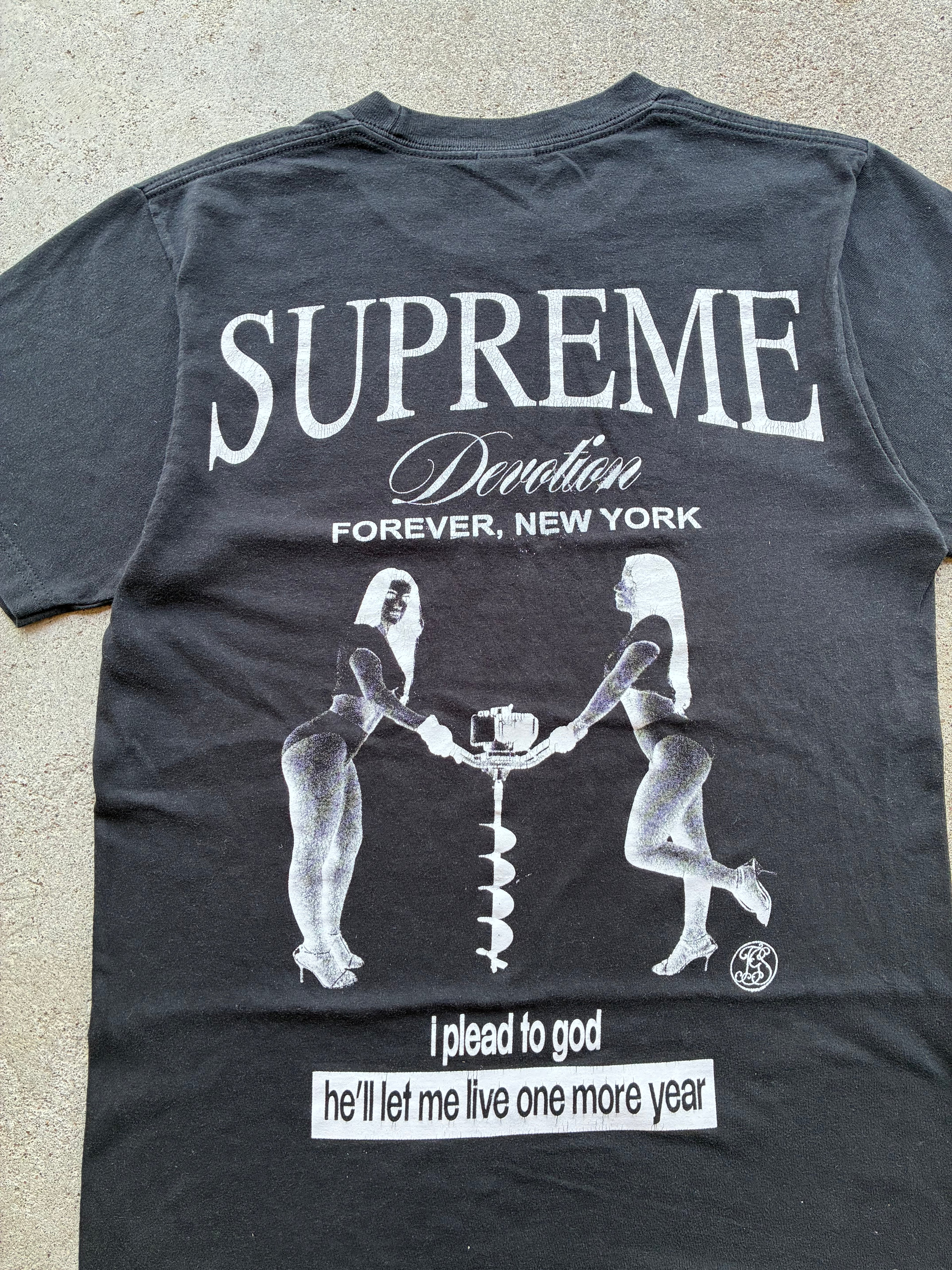 Supreme “DEVOTION BLACK FW25” tee (S)