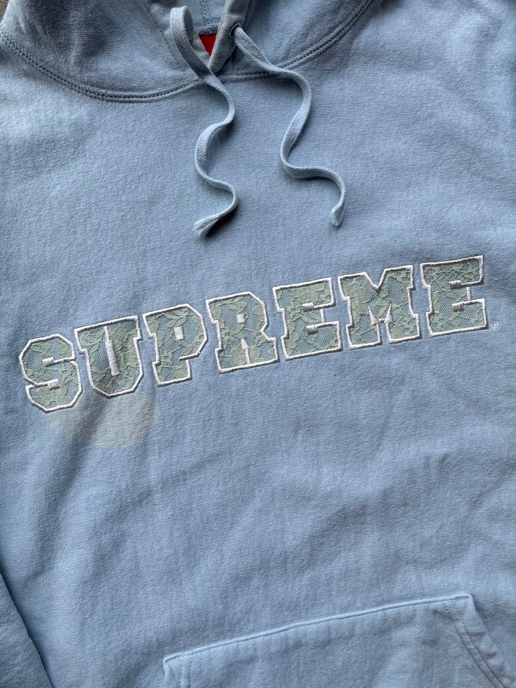 Supreme “HOODED LIGHT BLUE” hoodie (M)