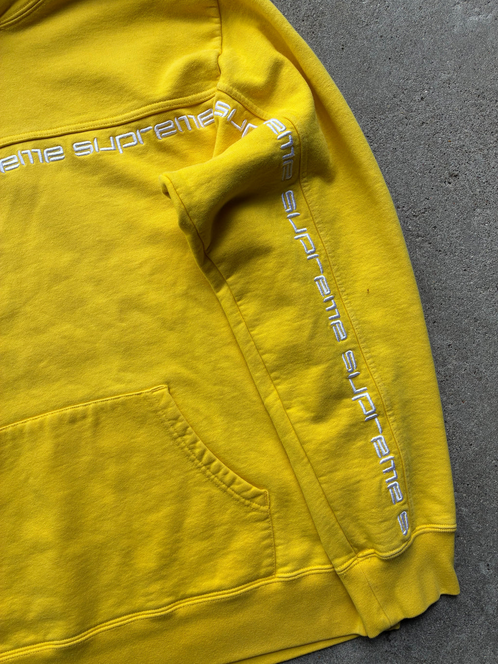 Supreme “TEXT STRIPED LOGO” Hoodie (M)