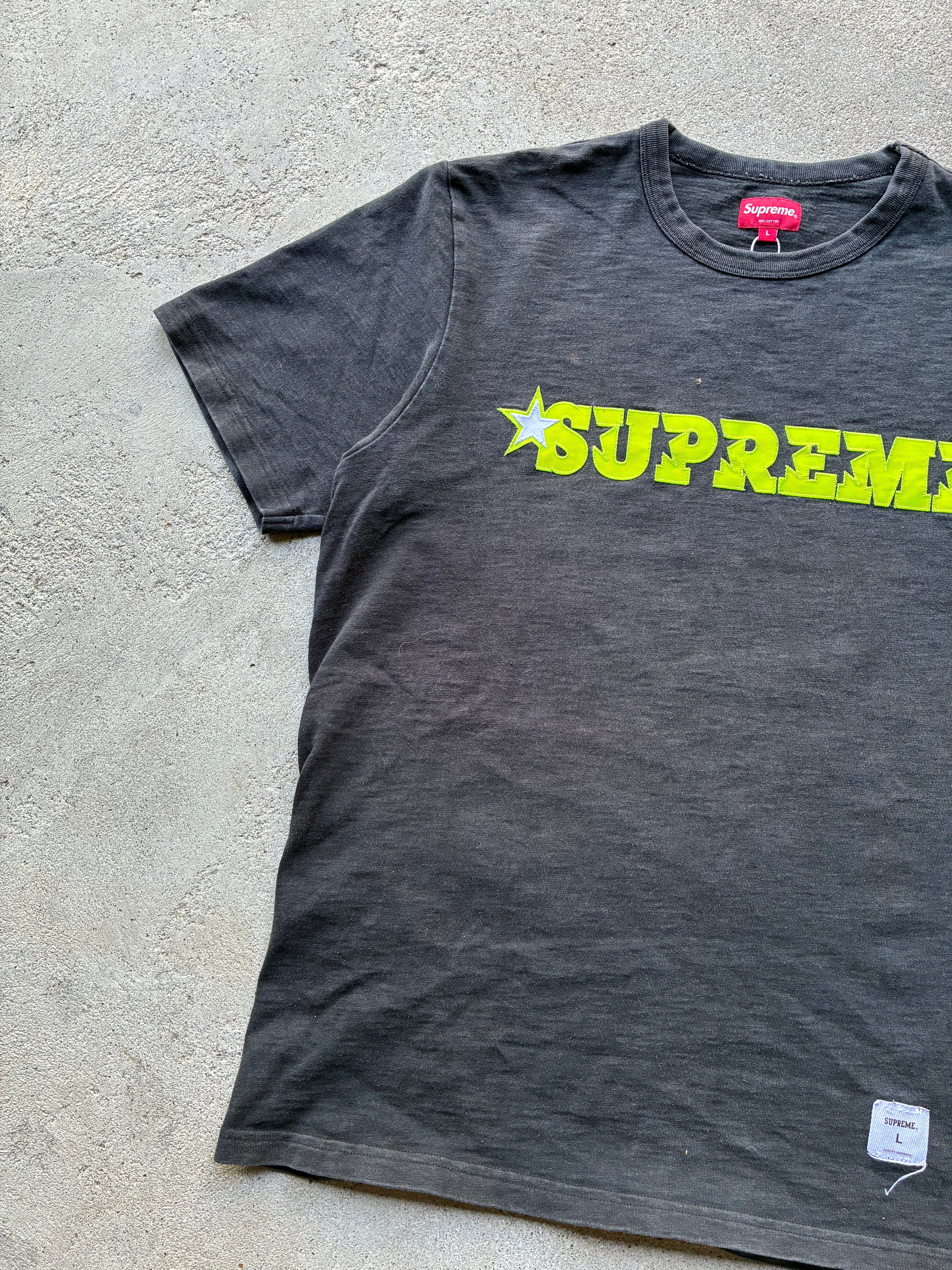 Supreme “STAR LOGO S/S” Tee (L)