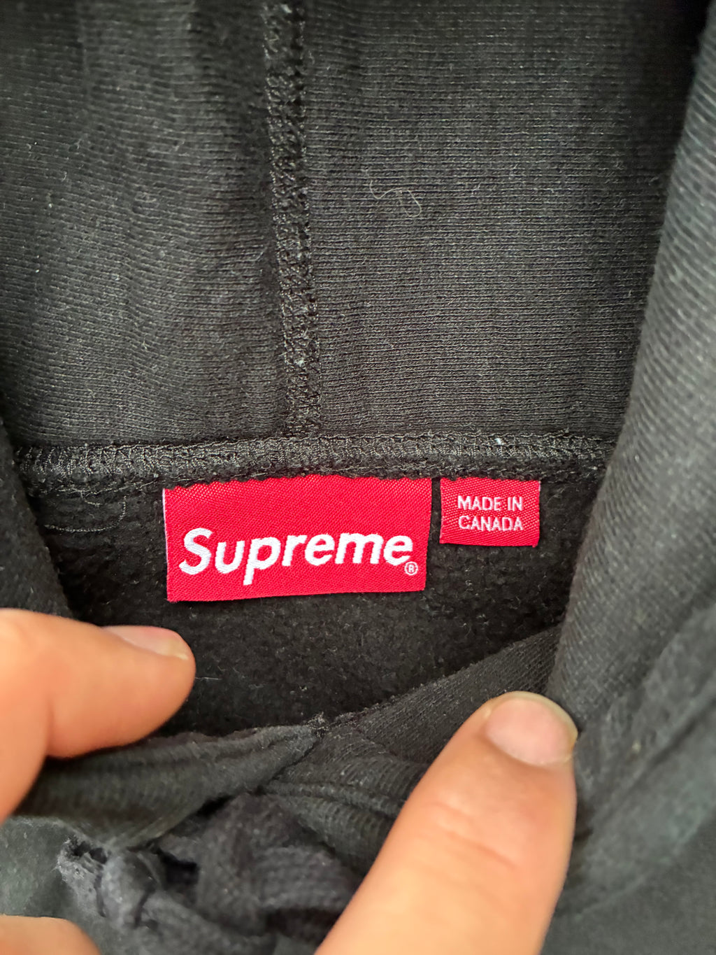 Supreme “EMBORIDED LOGO” Hoodie (M)