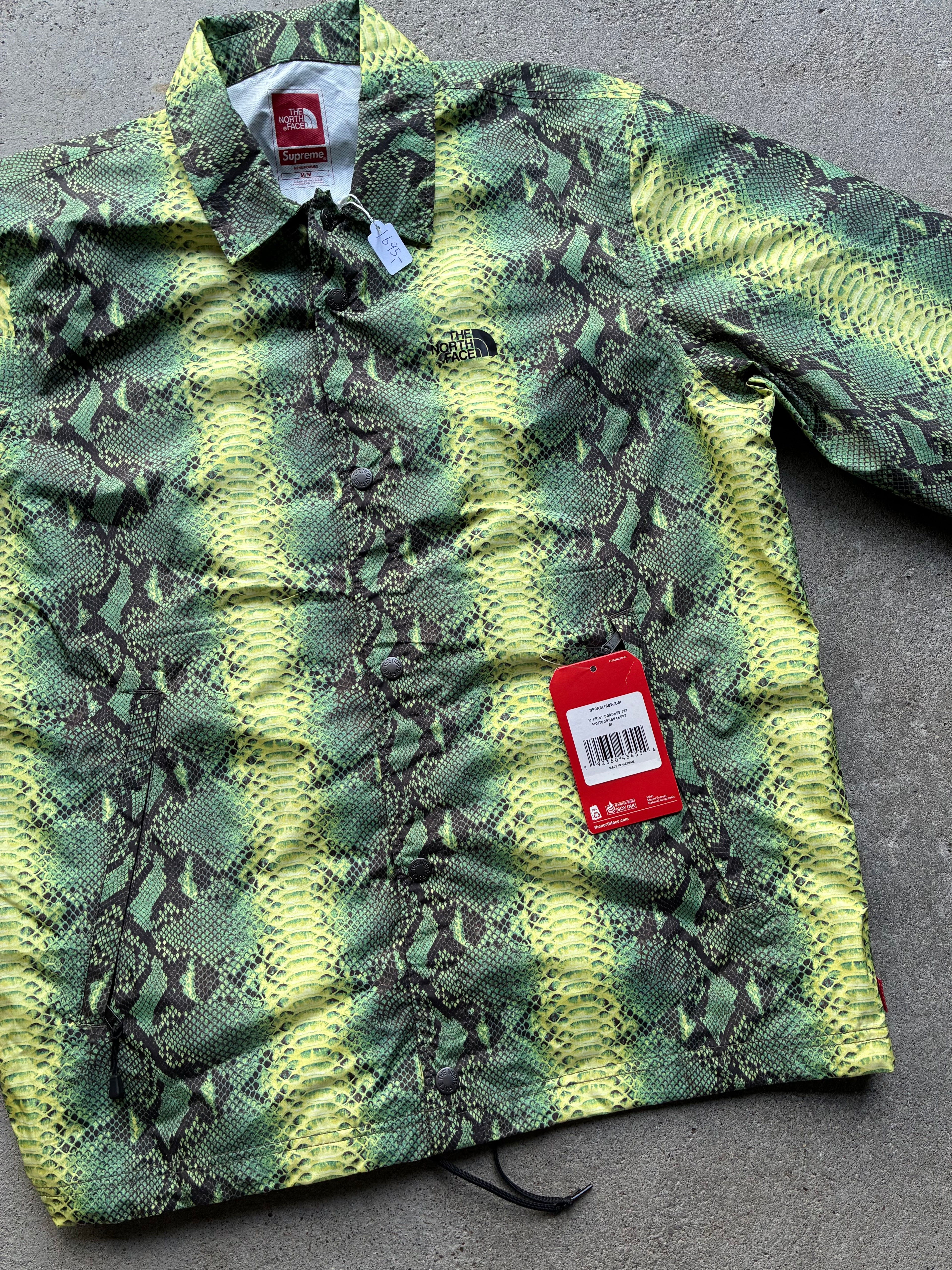 Supreme x the north face  “SNAKESKIN” jacket (M)