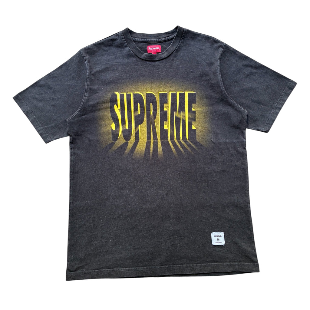 Supreme “LIGHt SS” tee (M)