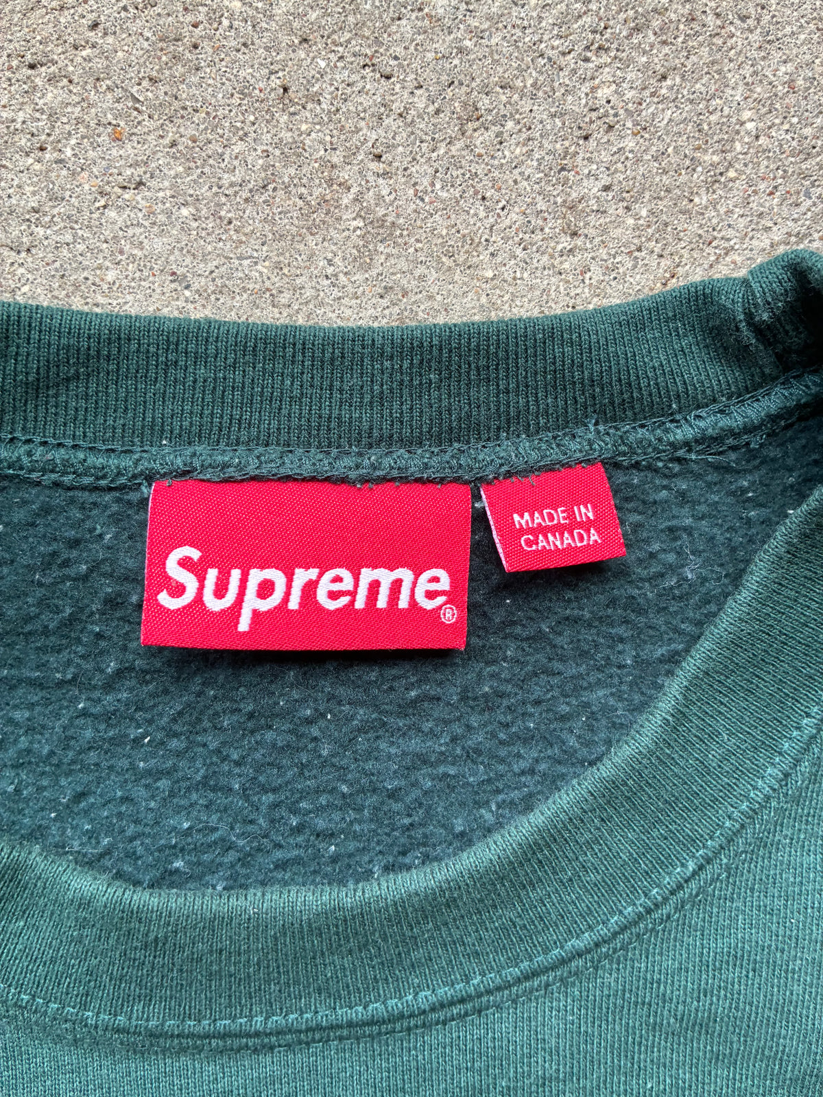 Supreme (FW22 FOREST GREEN) Box Logo. Crewneck (M)