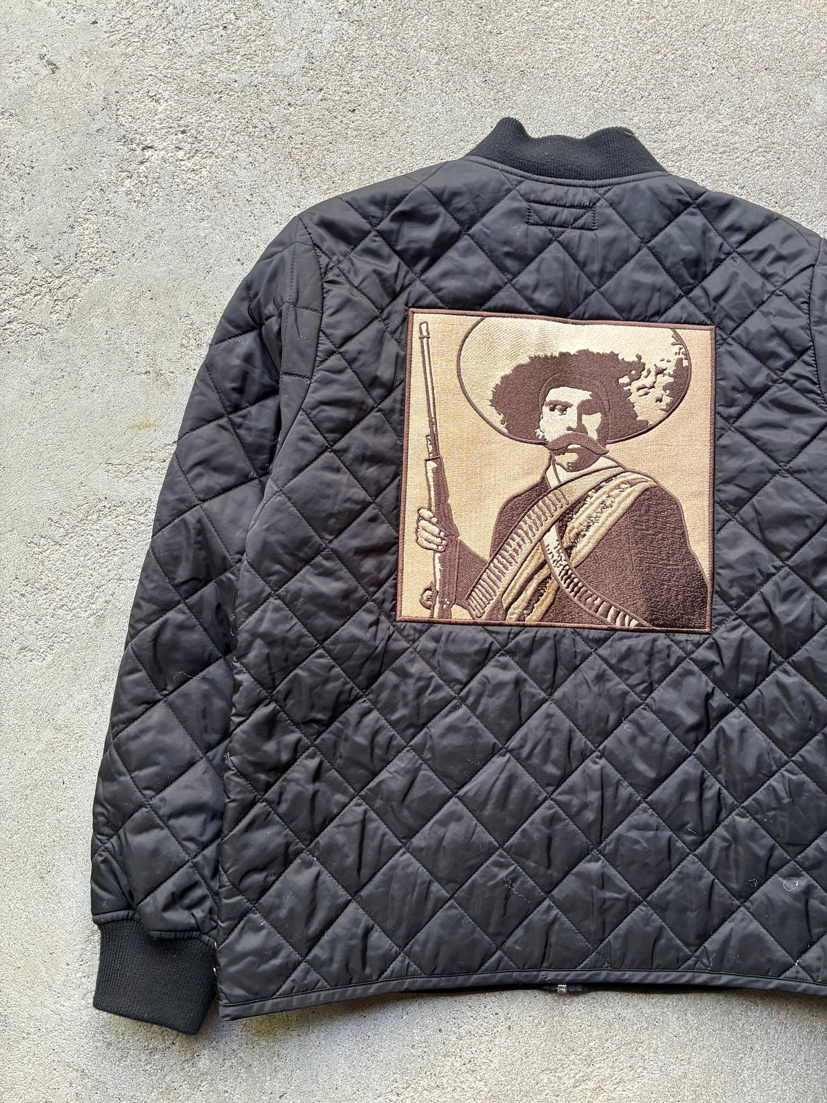 Supreme “UILTED SS17” Jacket (S)