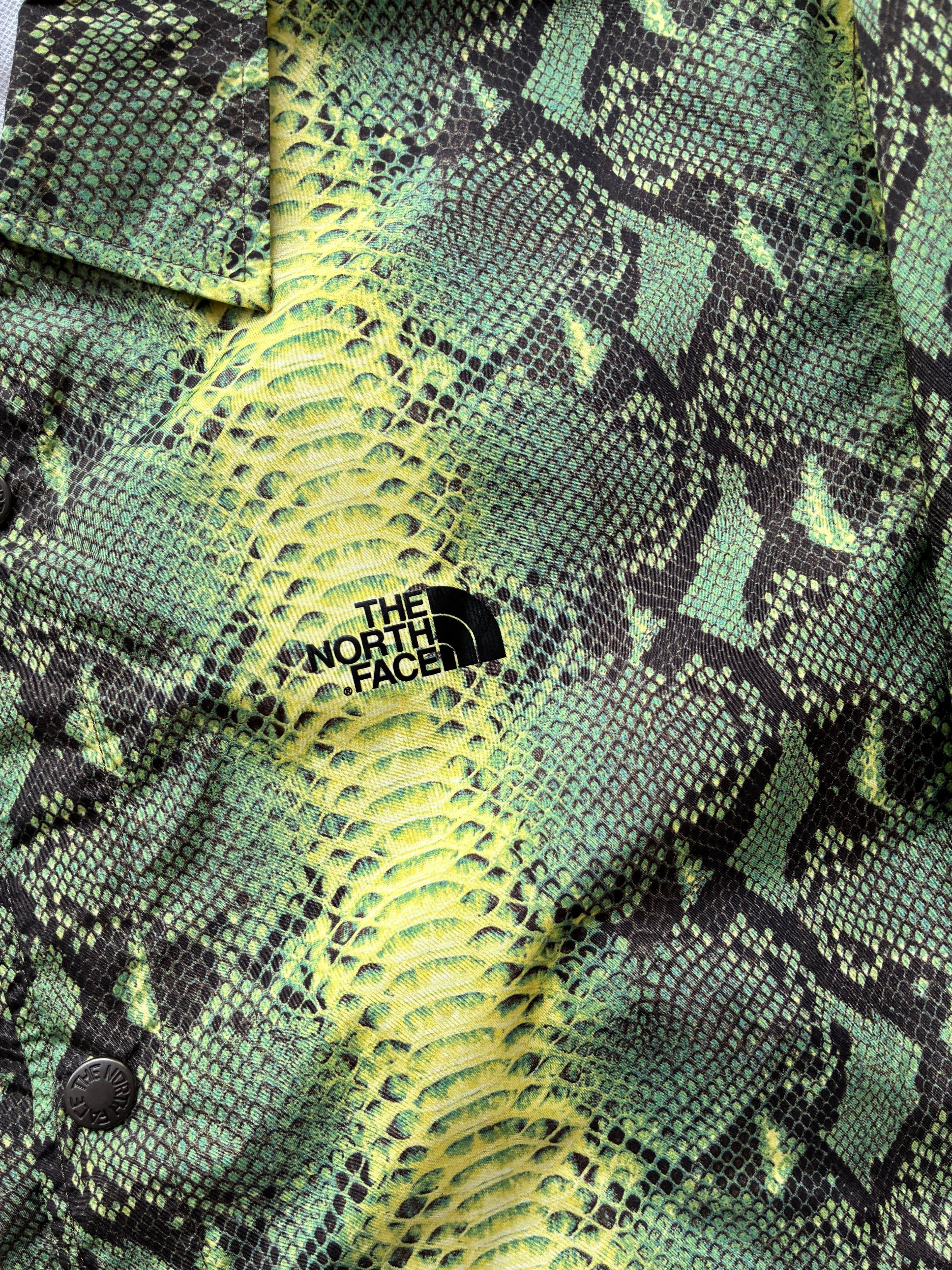 Supreme x the north face  “SNAKESKIN” jacket (M)