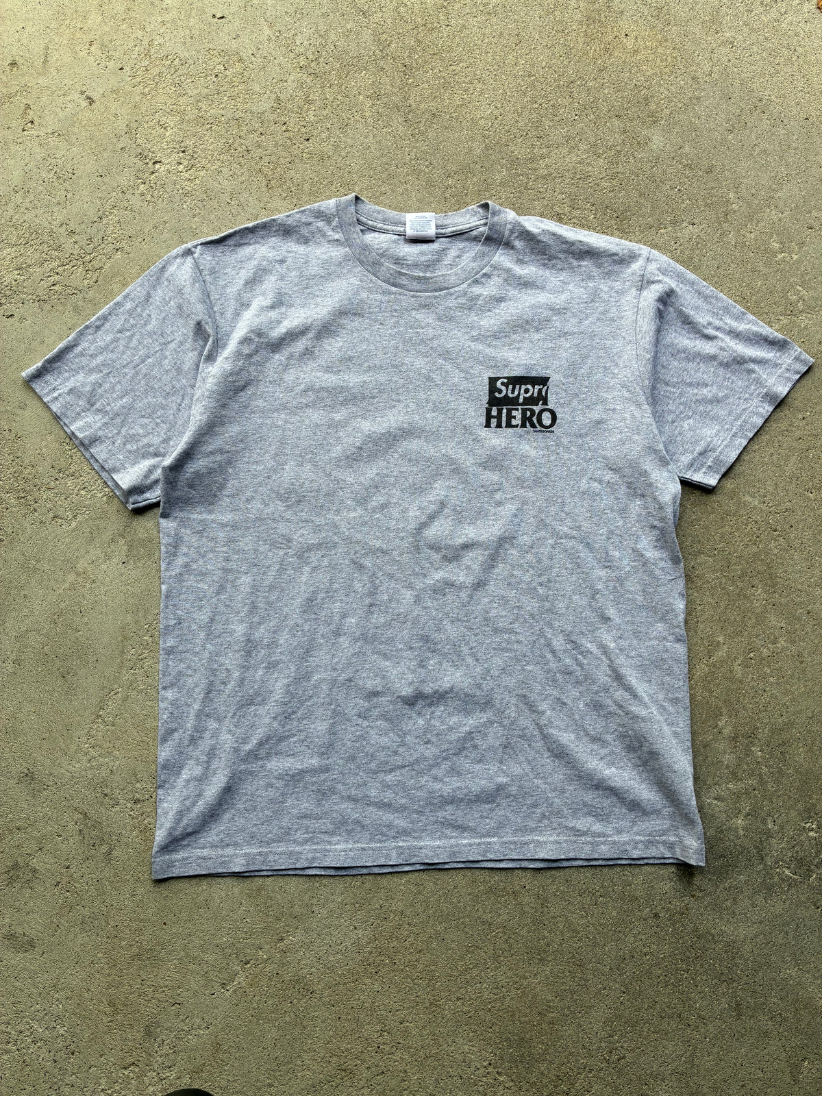 Supreme x Antihero “DOG” Tee (L)