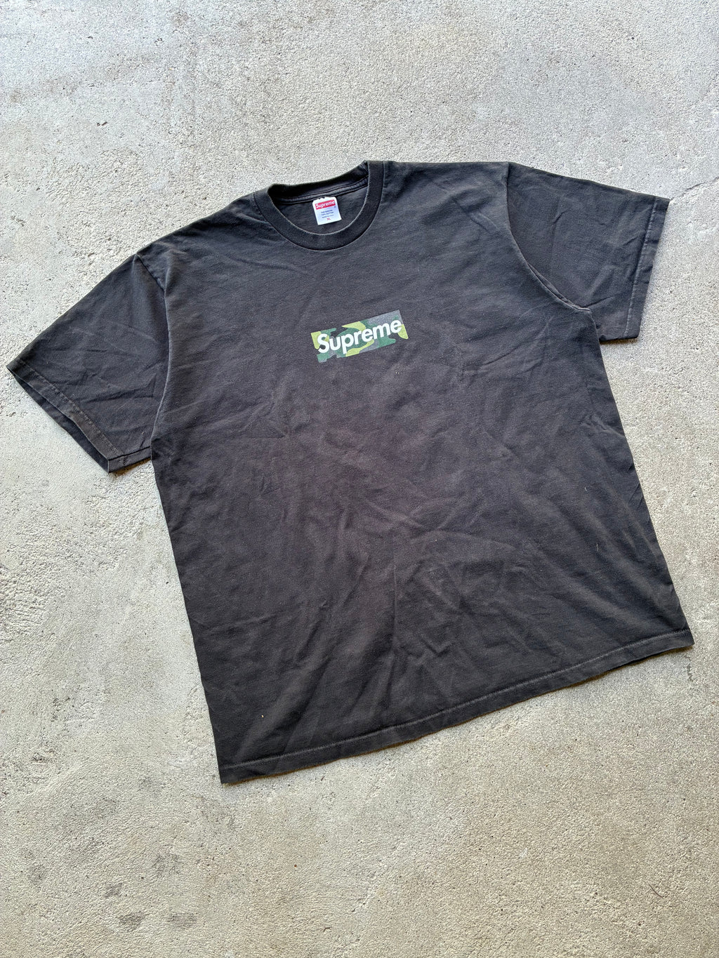 Supreme “CAMO BLACK FW23” Box Logo Tee (XL)