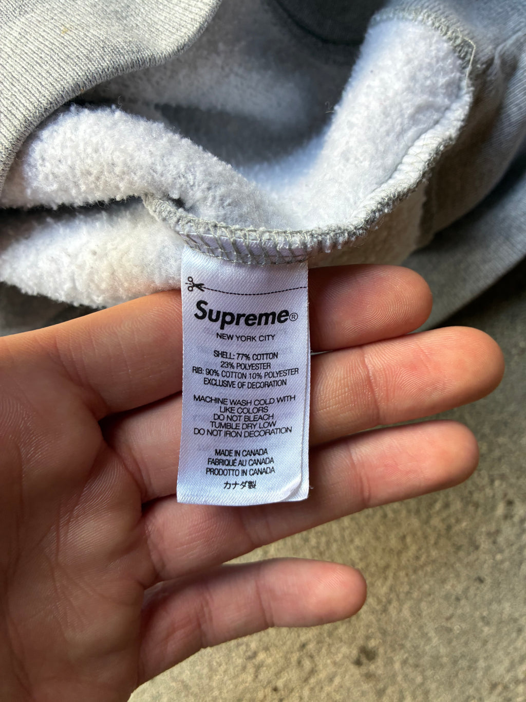 Supreme “FW22 GREY” Box Logo Crewneck (L)
