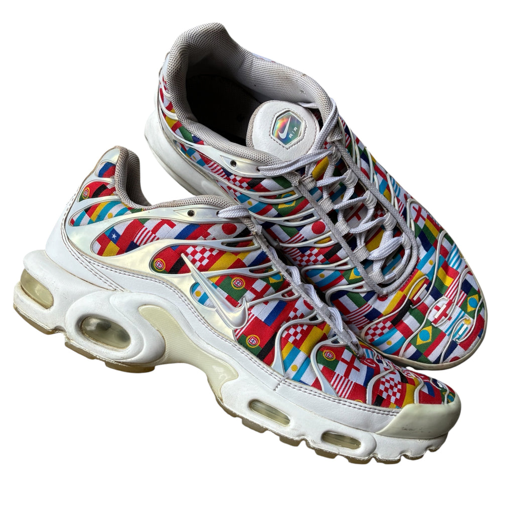 Nike Air Max plus “INTERNATIONAL FLAG” (42,5)