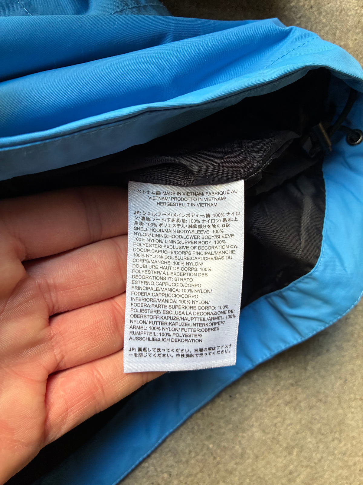 Supreme x The North Face mountain jacket (M)