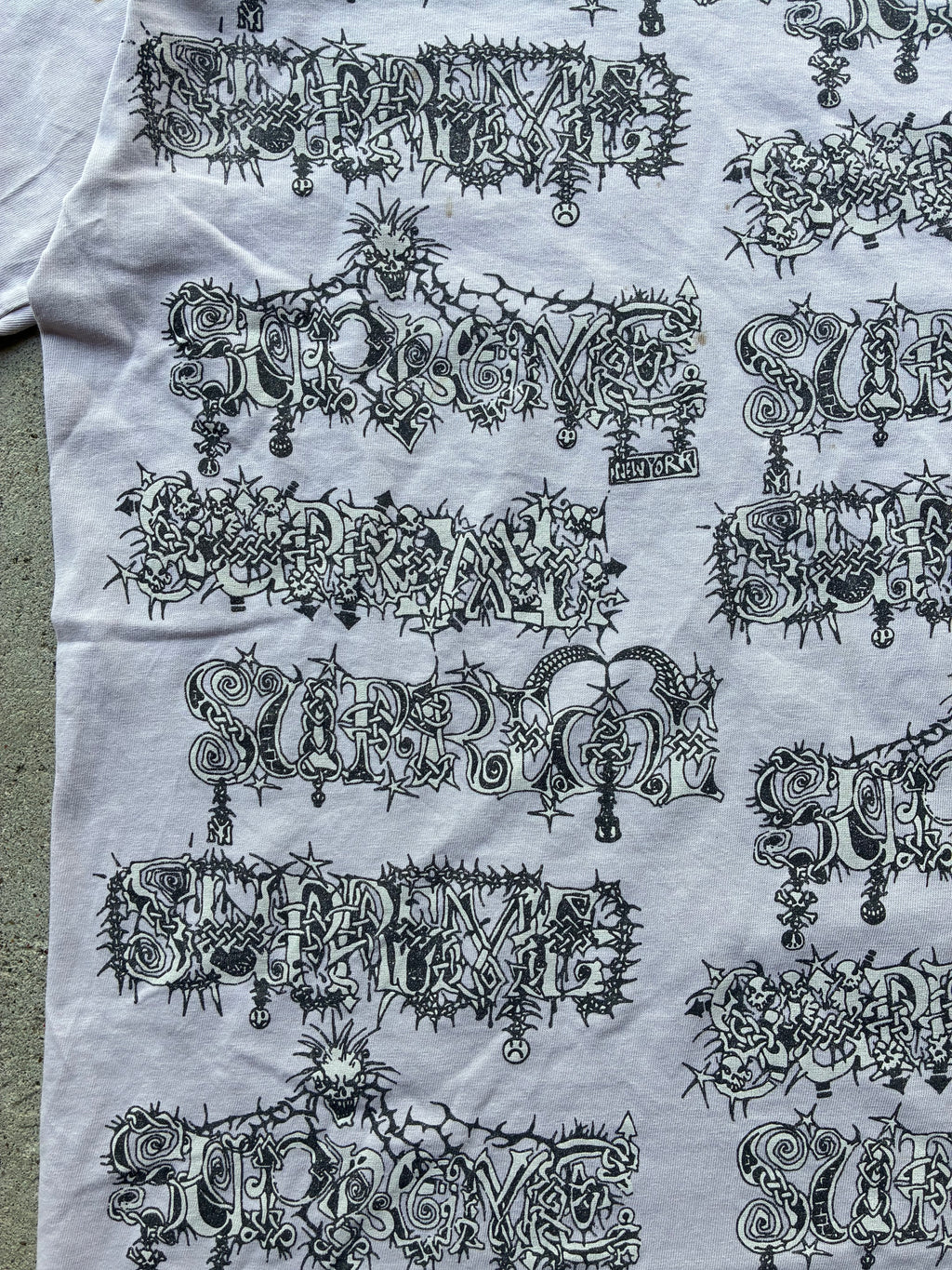 Supreme “WOMBAT” Tee (M)