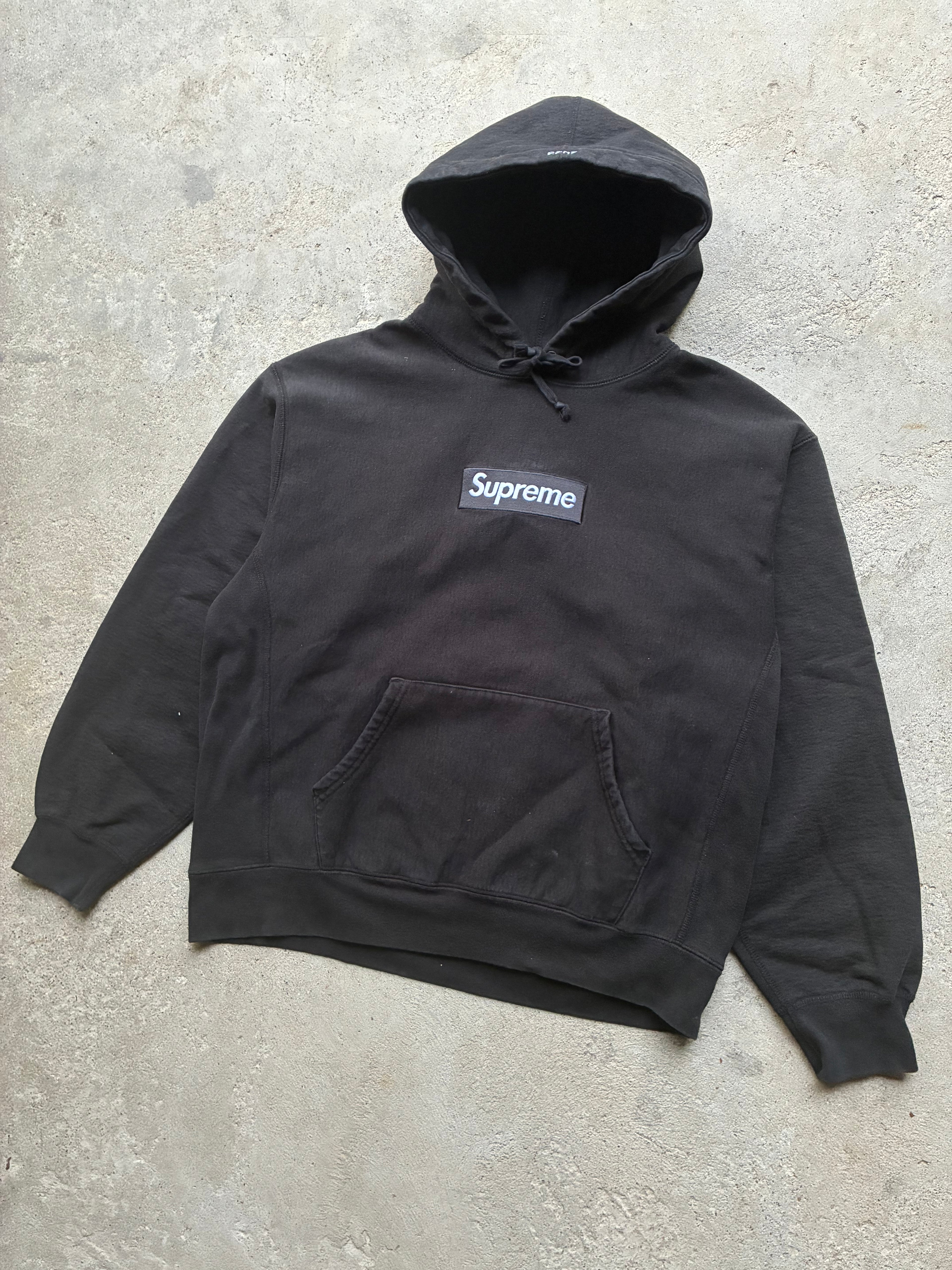 Supreme box logo “FW23 black” hoodie (M)