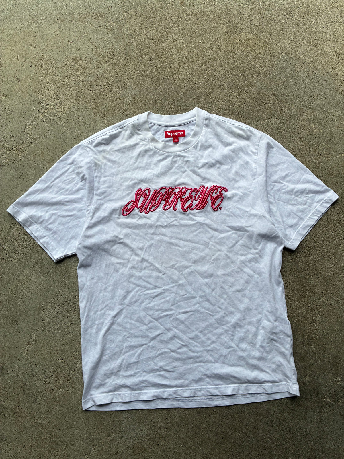 Supreme “RAISED SCRIPT SS26” Tee (M)”