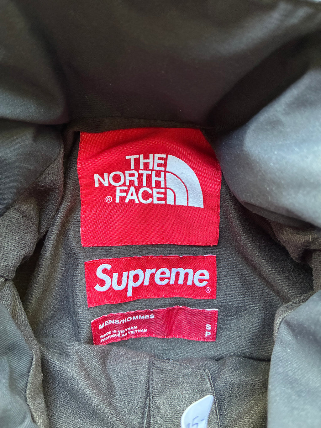 Supreme x The north face “STATUE OF LIBERTY” Jakke (S)