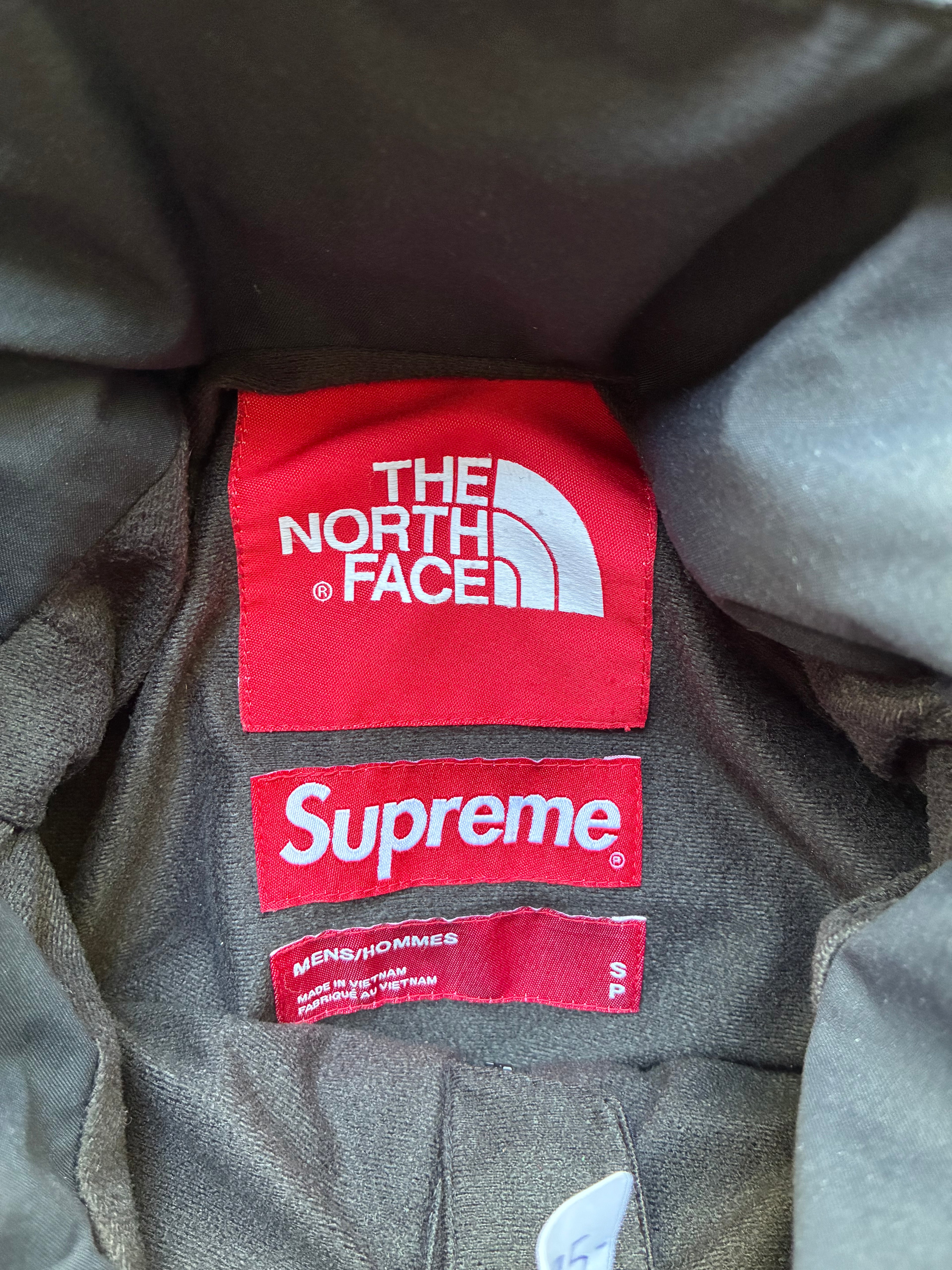 Supreme x The north face “STATUE OF LIBERTY” Jakke (S)