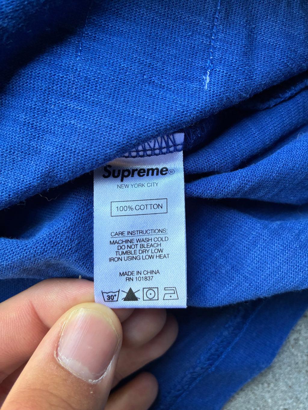 Supreme “FLAMES” Tee (M)
