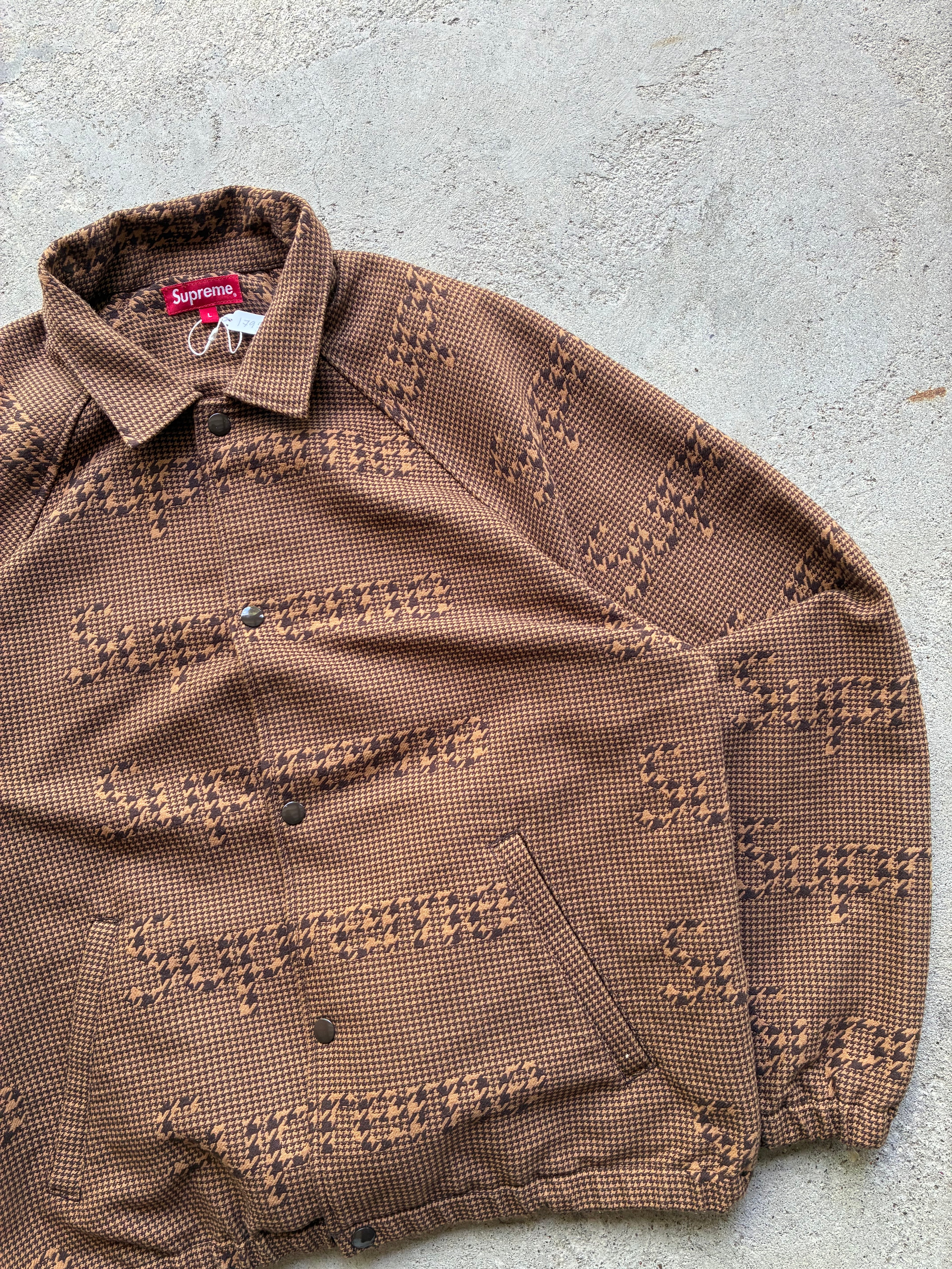 Supreme “HOUNDSTOOTH LOGO” Jakke (L)
