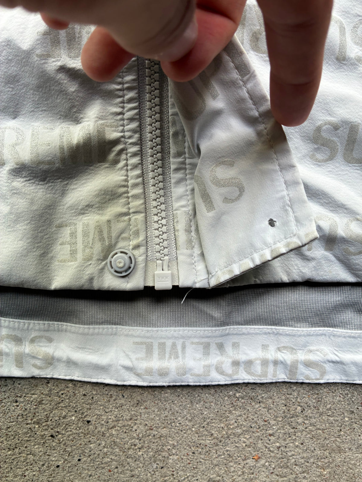 Supreme “REFLECTIVE REPEAT FW16” Jacket (XL)