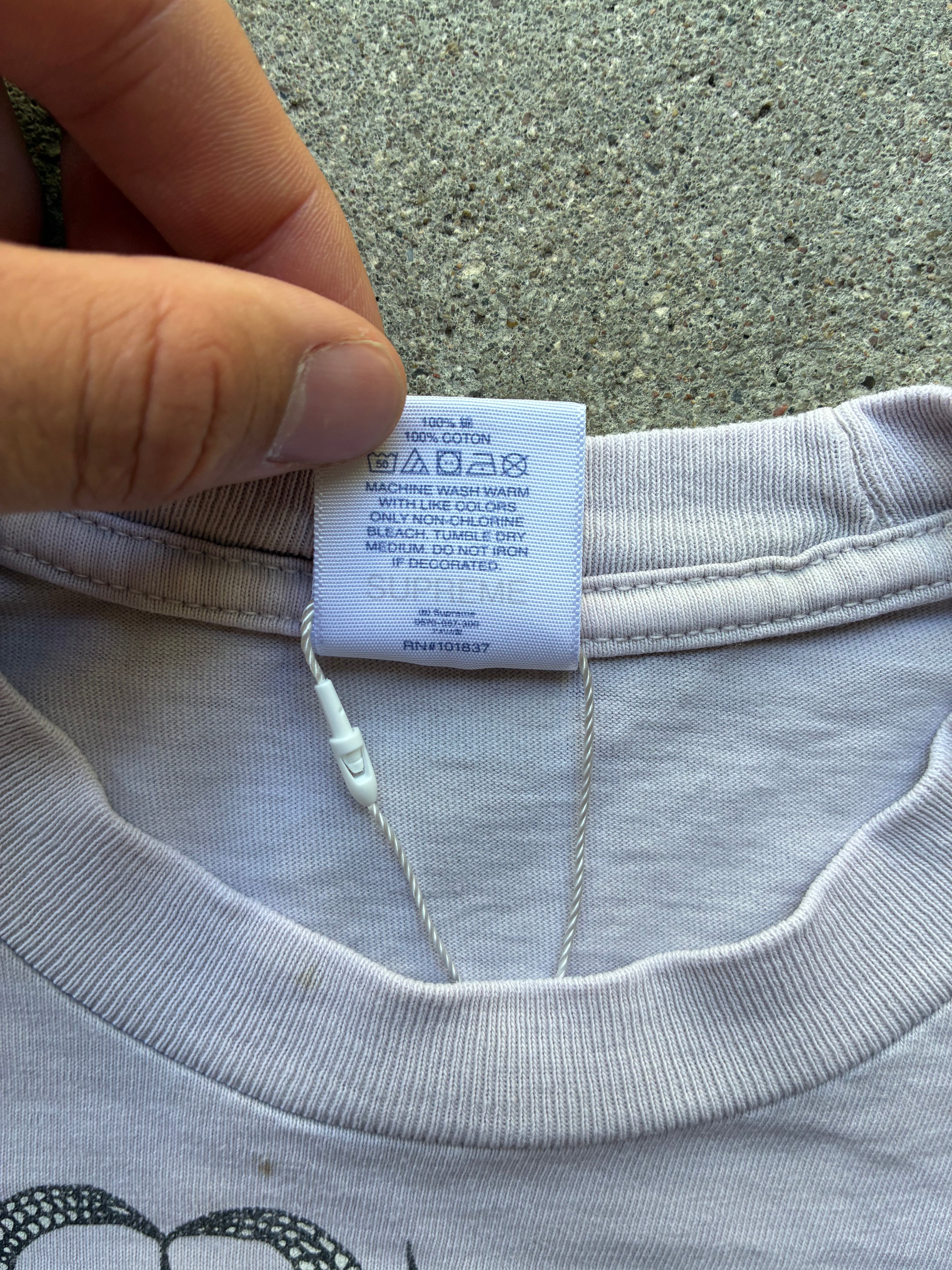 Supreme “WOMBAT” Tee (M)