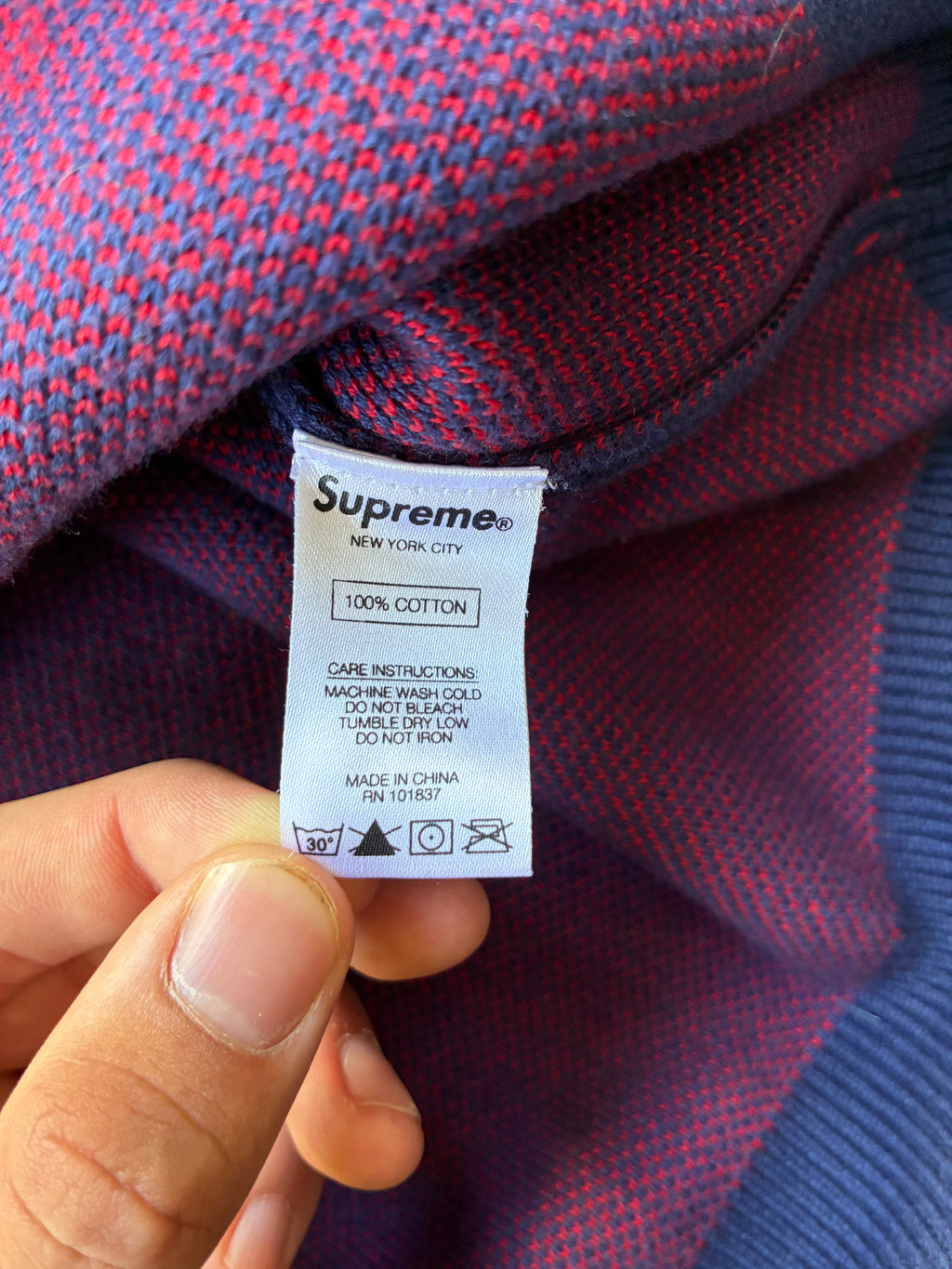 Supreme “REPEAT LOGO” Sweater (XL)