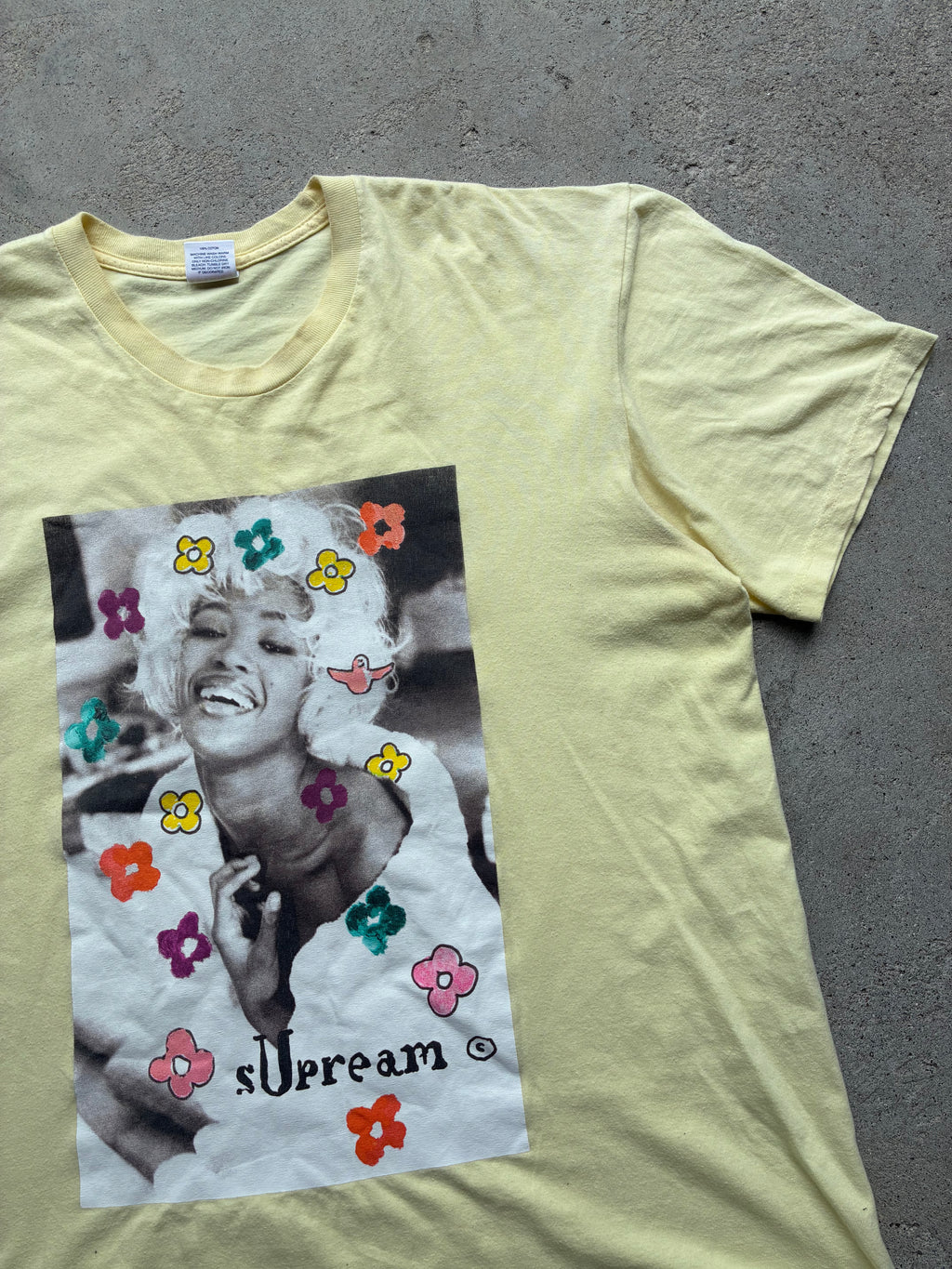 Supreme “NAOMI SS20” Tee (XL)