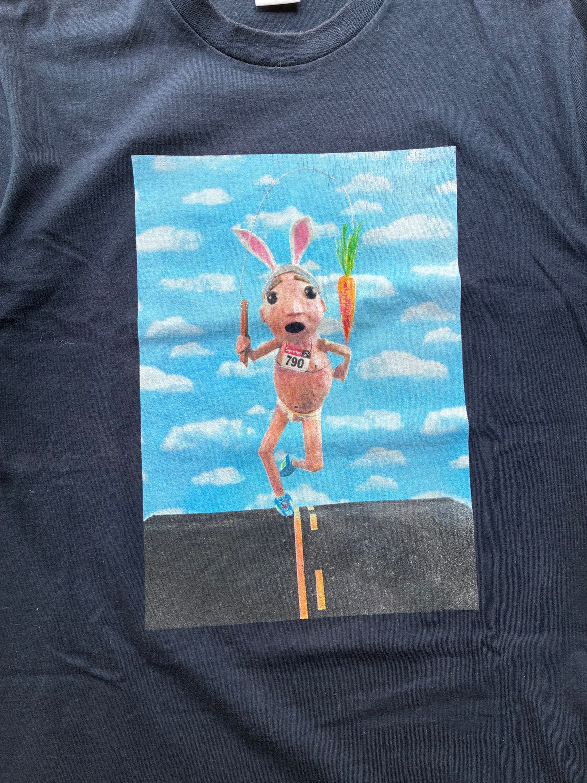 Supreme “MIKE HILL RUNNER” Tee (M)