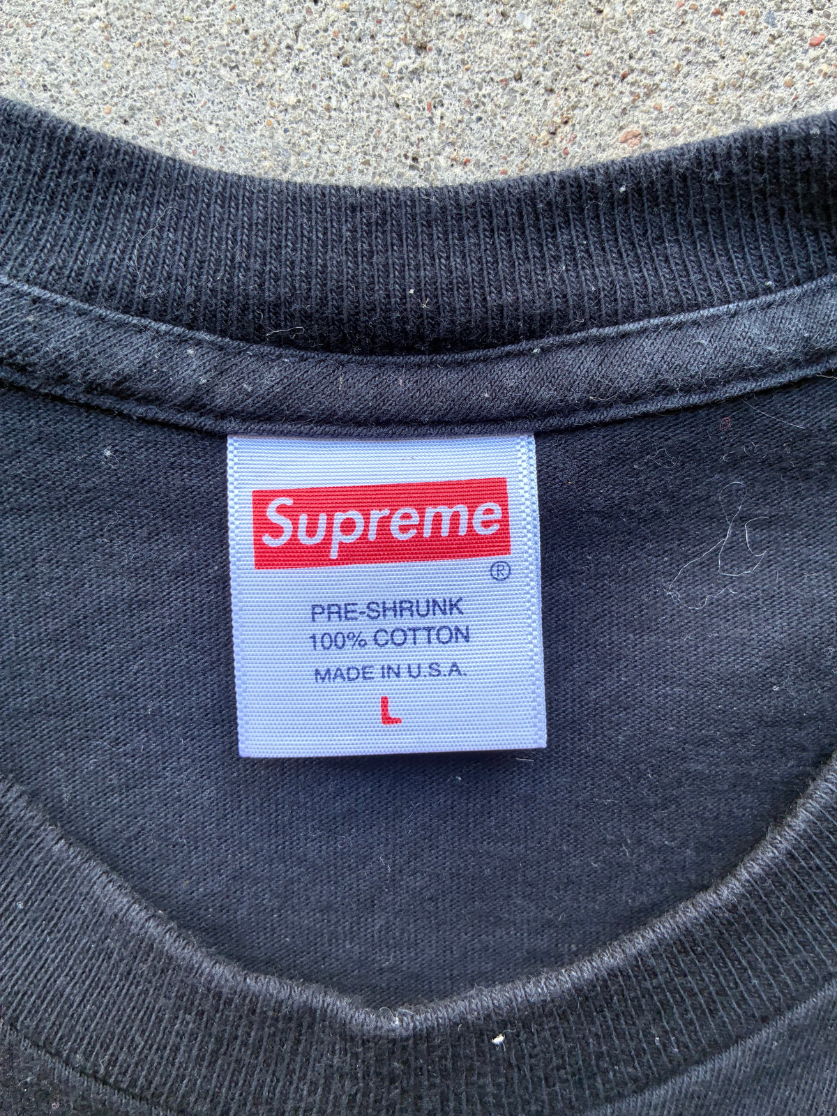 Supreme “REMEMBER” Tee (L)