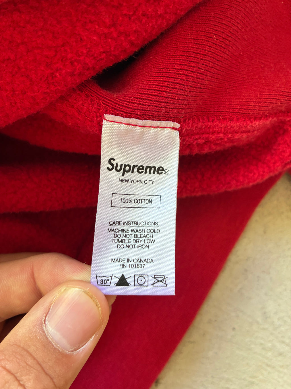Supreme “EBOSSED LOGO SS18” Hoodie (M)