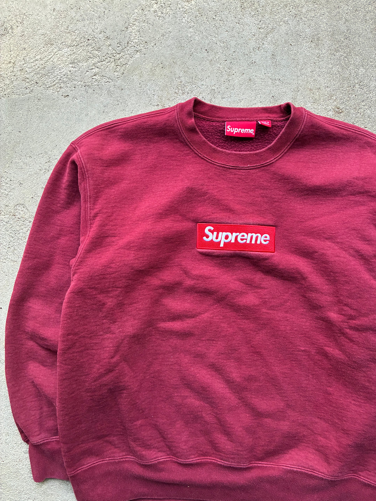 Supreme “FW22” Box Logo Crewneck (M)