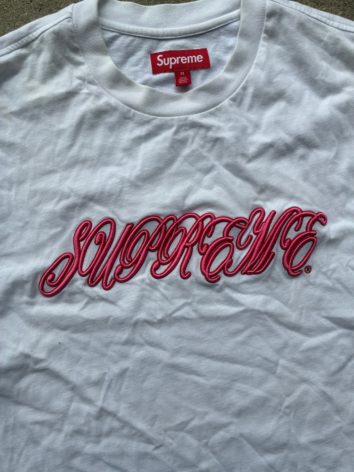 Supreme “RAISED SCRIPT SS26” Tee (M)”