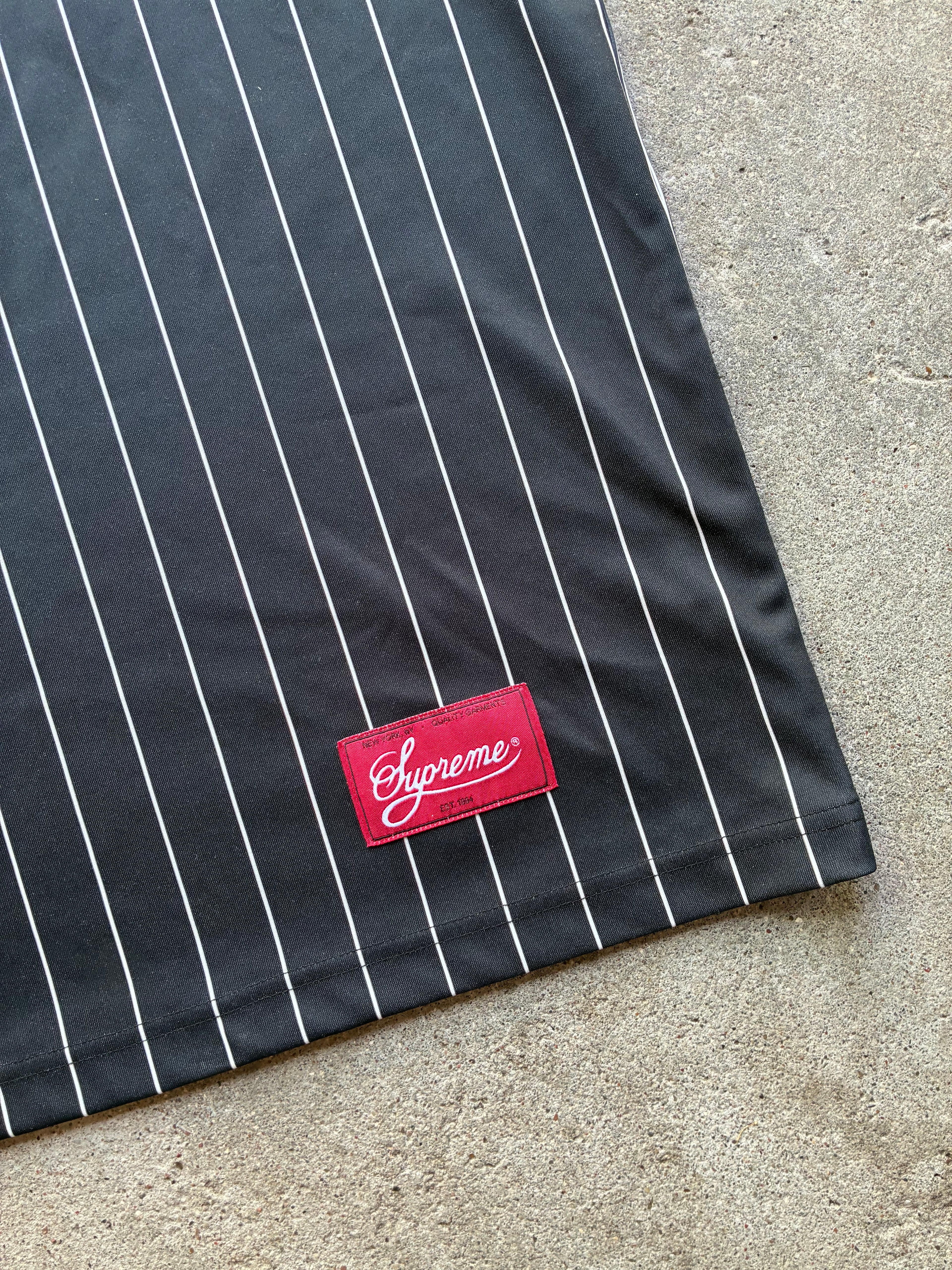 Supreme “PINSTRIPE BASEBALL” jersey (M)