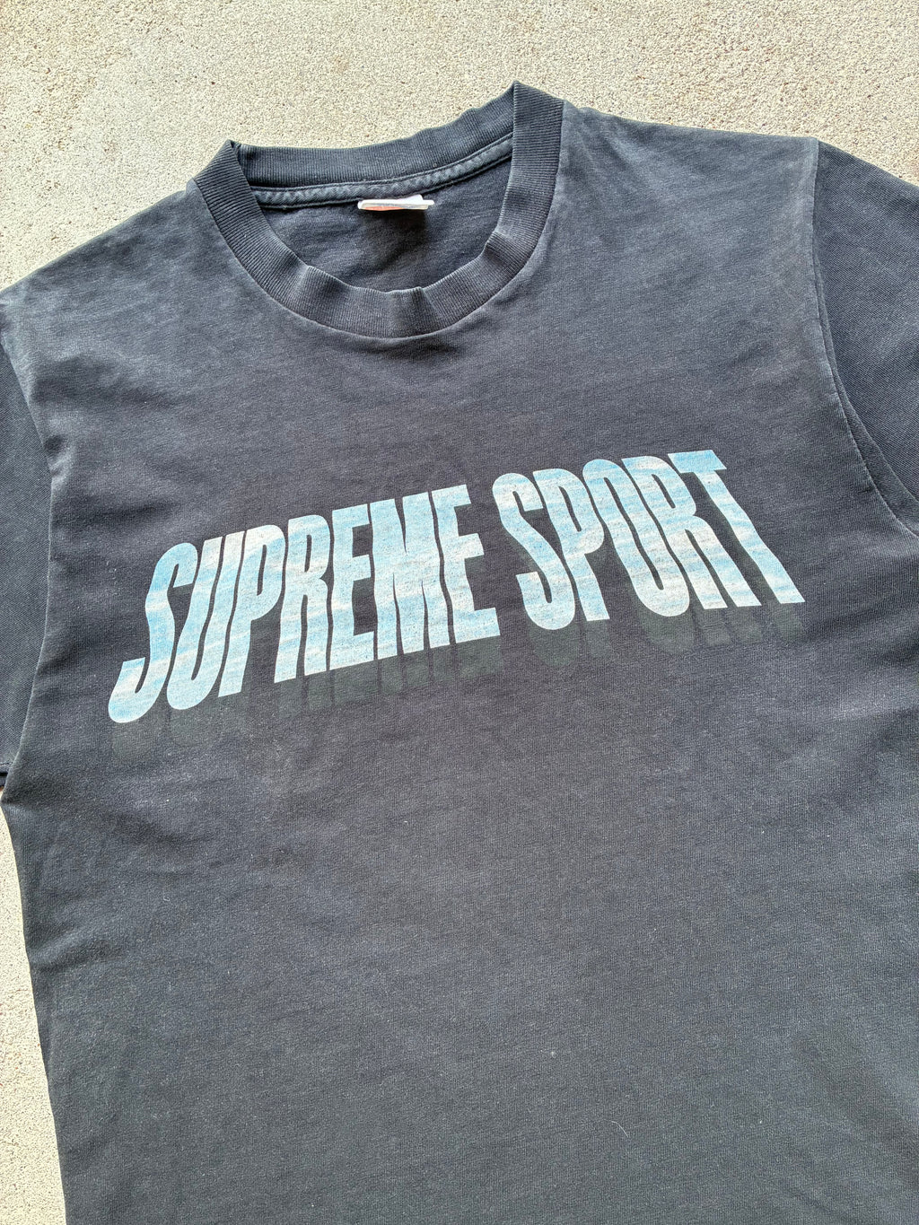 Supreme “SPORT” tee (M)