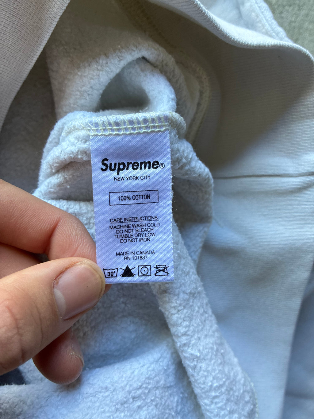 Supreme “ARABIC LOGO” Hoodie (XL)