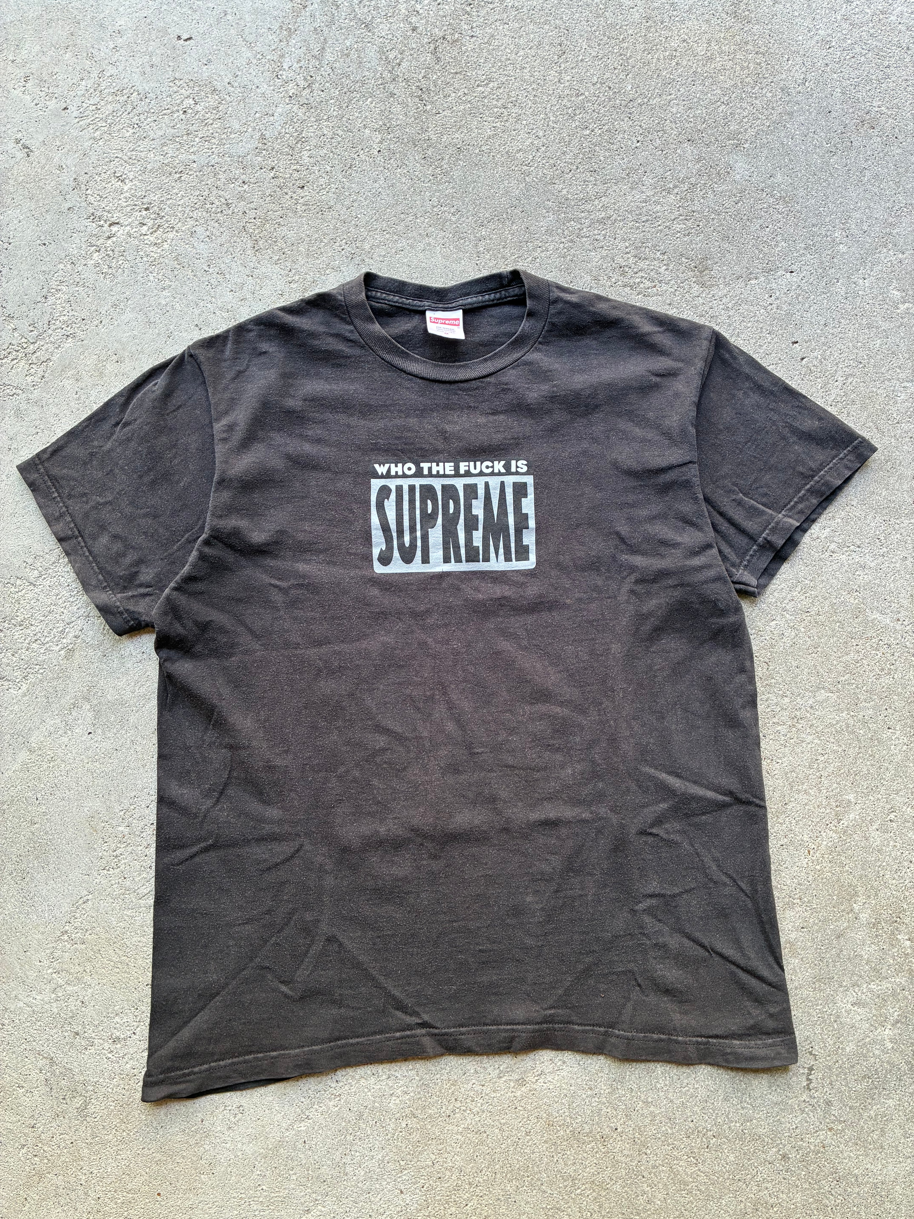 Supreme “WHO THE FU*K IS SUPREME” Tee (M)