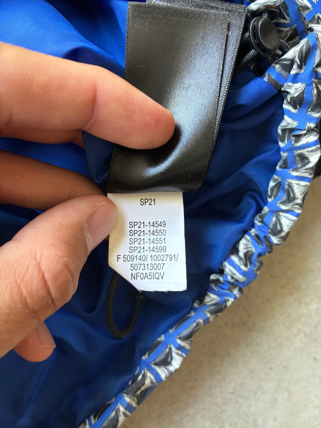Supreme X The North Face “STUDDED MOUNTAIN” jakke (XL)