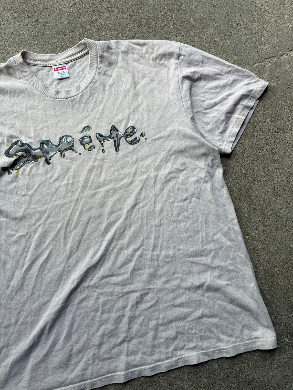 Supreme “LIQUID” Tee (XL)