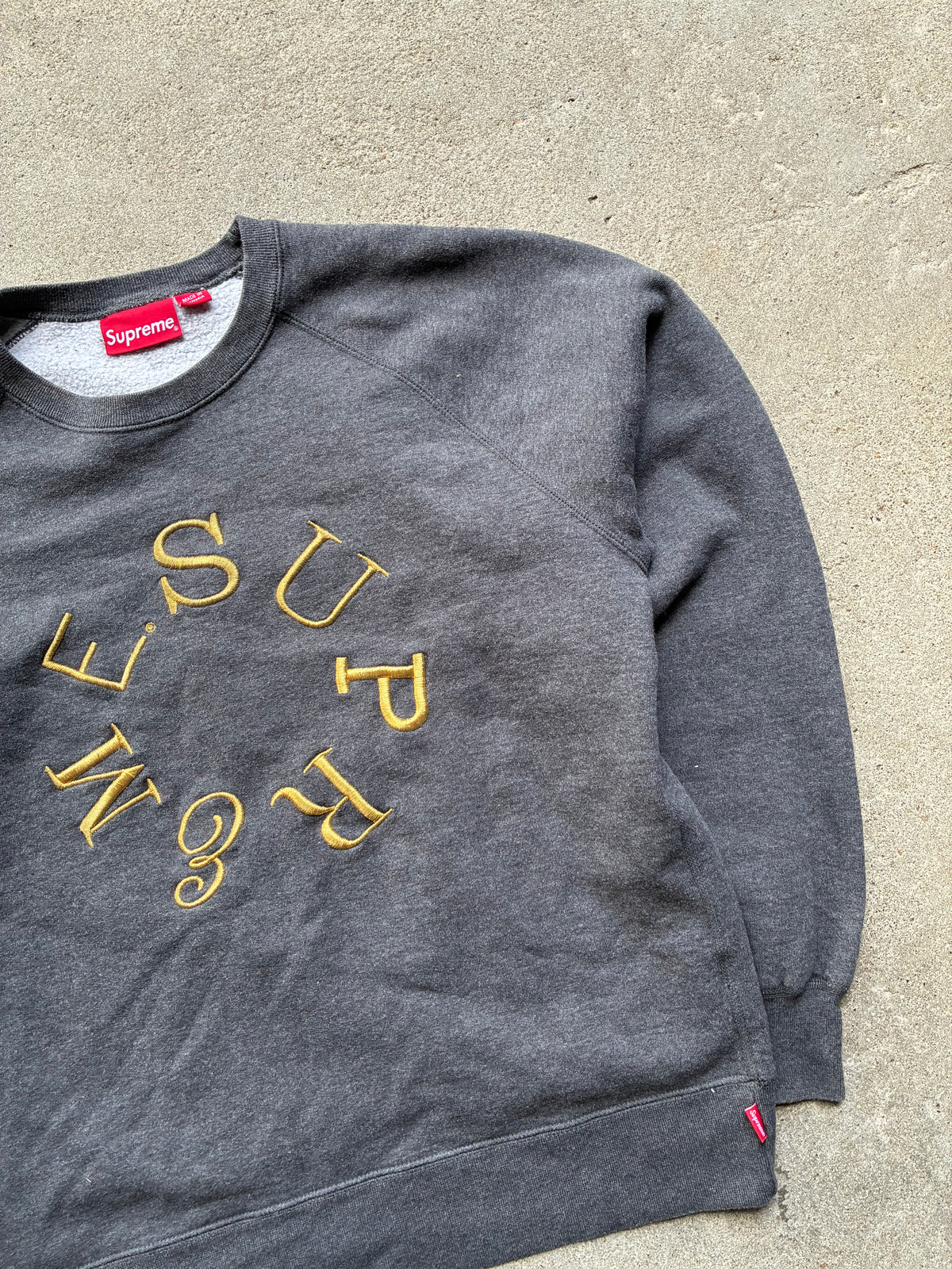 Supreme “CIRCLE LOGO FW13” Crewneck (M)