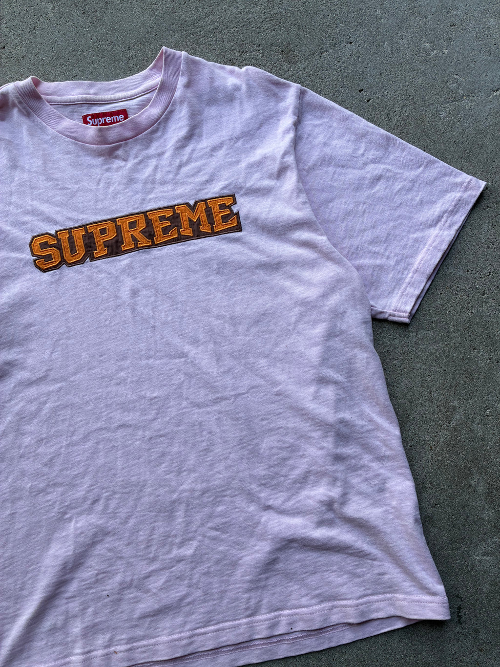 Supreme “SATIN APPLEQUE SS25” Tee (M)