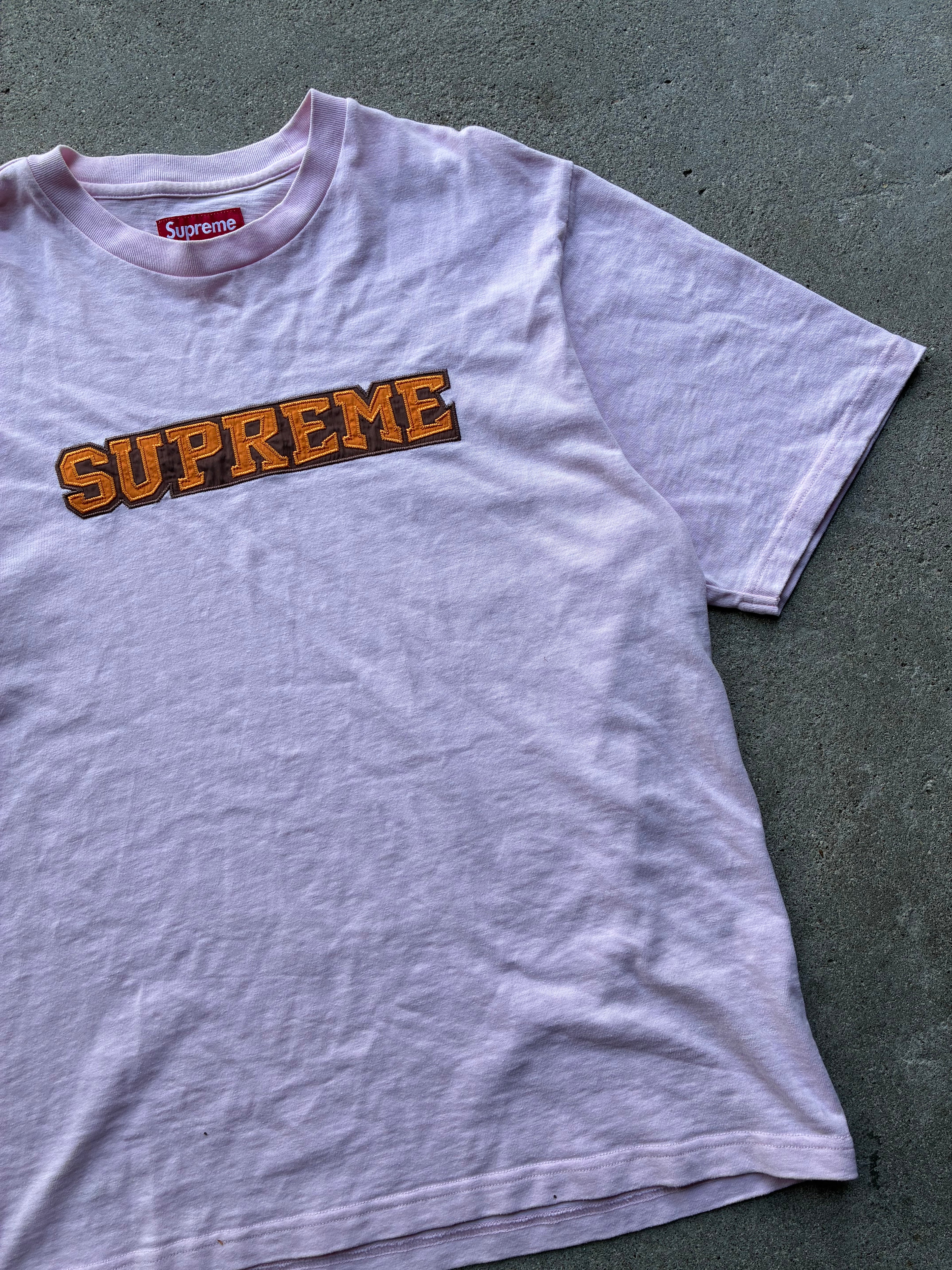 Supreme “SATIN APPLEQUE SS25” Tee (M)
