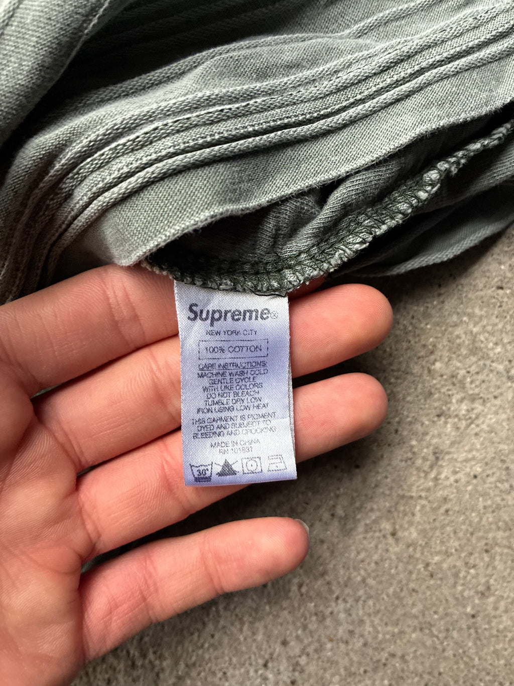 Supreme “RIPPED NEW YORK” Long Sleeve (M)