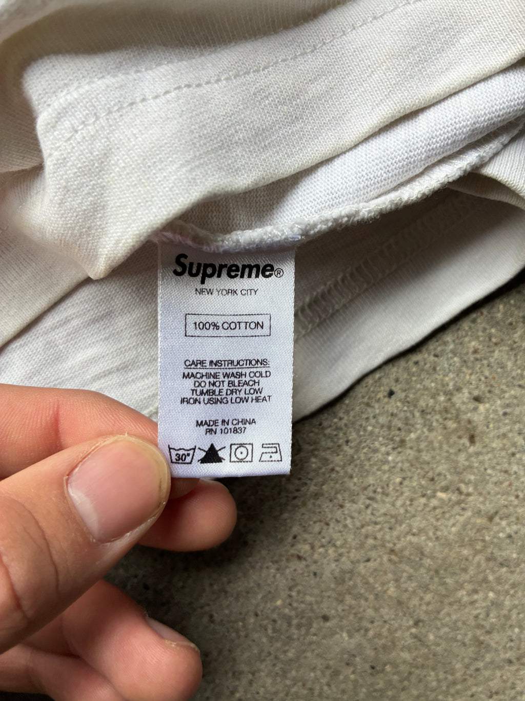 Supreme tee